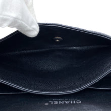 Load image into Gallery viewer, CHANEL Pre-owned, classic medium double flap caviar SHW, 2005-2006
