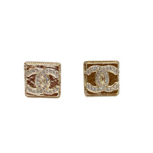 Load image into Gallery viewer, Chanel earrings square CC
